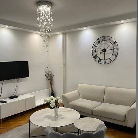 Ruby Luxury Central Apartment Skopje Esterno foto